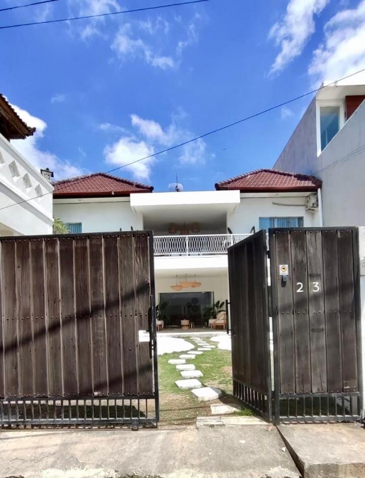 Casa De Lupe 5 Bedroom Villa In Kerobokan سمينياك المظهر الخارجي الصورة